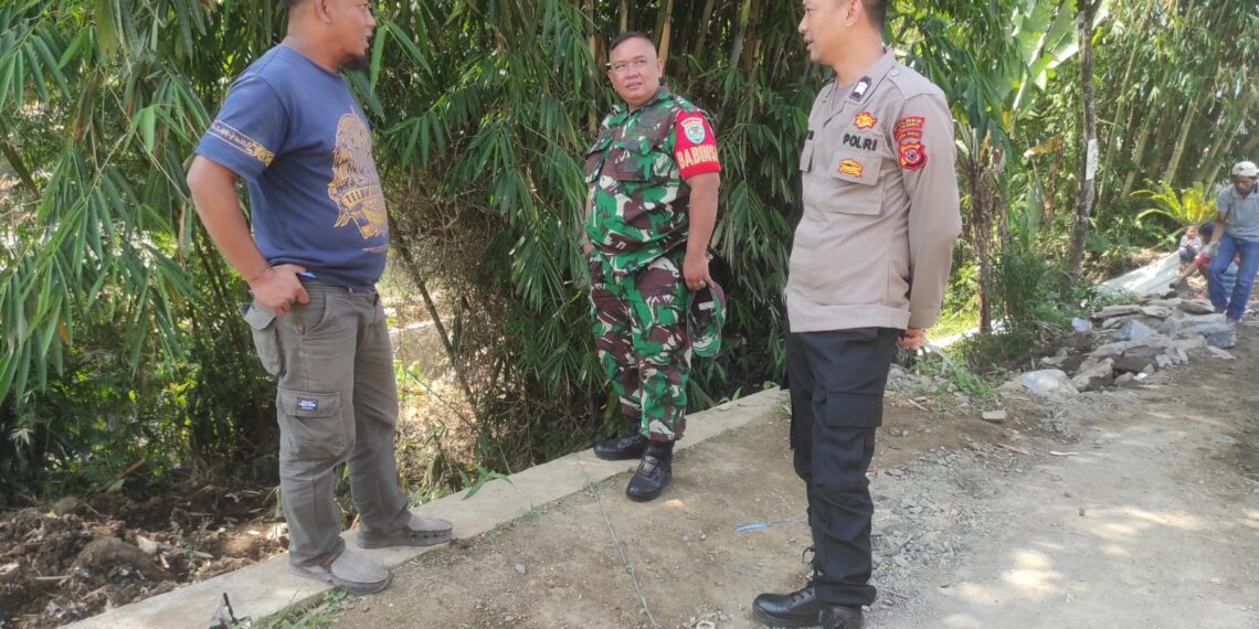 Lewat Sambang Senergitas TNI – POLRI Bhabinsa Dan Bhabinkamtibmas Ajak Warga Wujudkan  Kamtibmas Kondusif