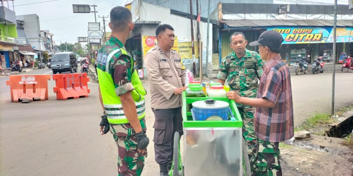 Sambangi Warga Polisi di Kota Sukabumi Sampaikan Imbauan Kamtibmas