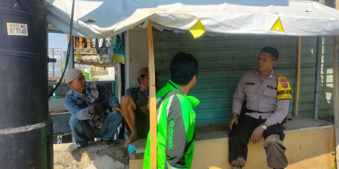 Berikan Rasa Aman, Polsek Citamiang Patroli Dialogis Sambangi Warga Binaan.