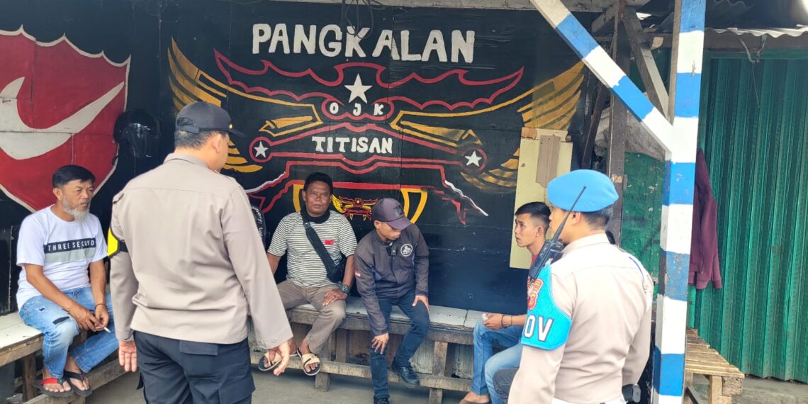 Ajak Jaga Kamtibmas Yang Kondusif, Kapolsek Sukalarang Sambang Pangkalan Ojeg Naike