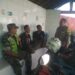 Sinergi Bersama TNI, Bhabinkamtibmas Desa Sukamaju Polsek Sukalarang Laksanakan Giat Sambang