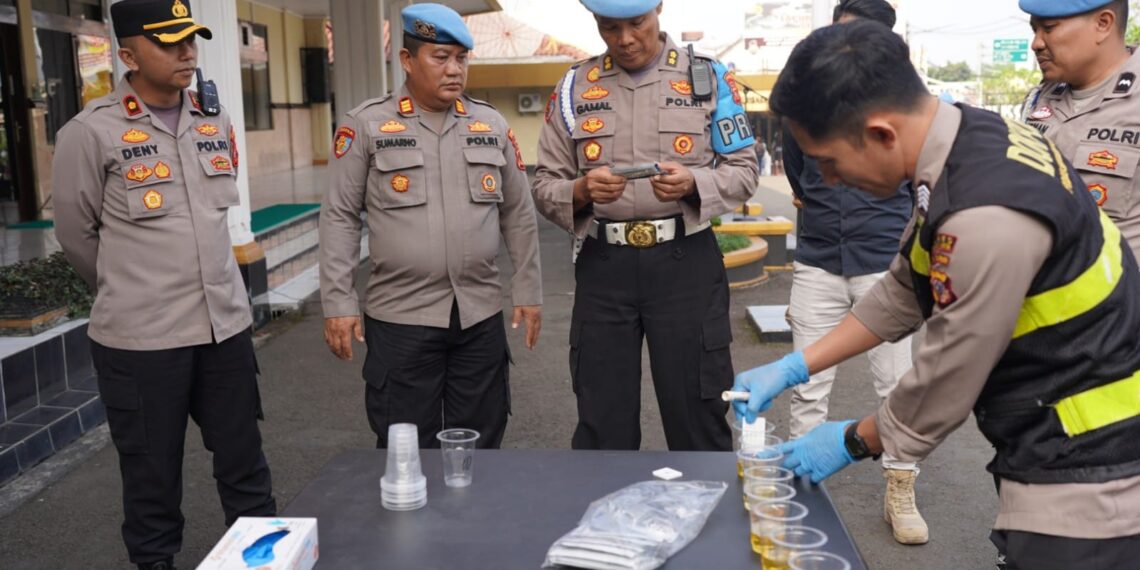 Polri Tidak Profesional Saat Menjalankan Tugas, Adukan Saja ke SiPropam