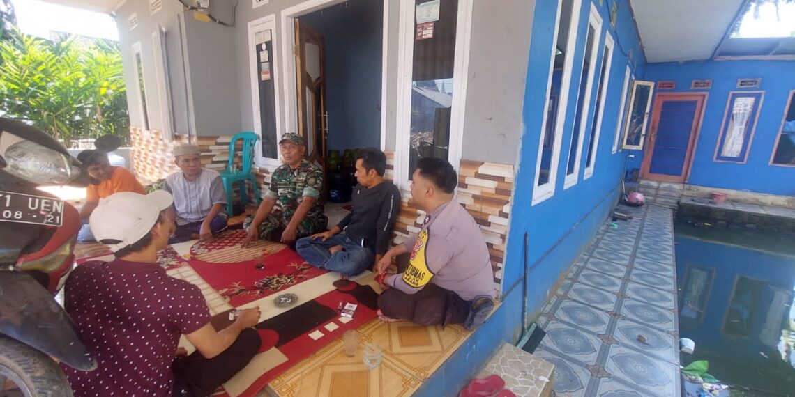 Sinergitas Tni Polri Sambangi Masyarakat Di Desa Binaan
