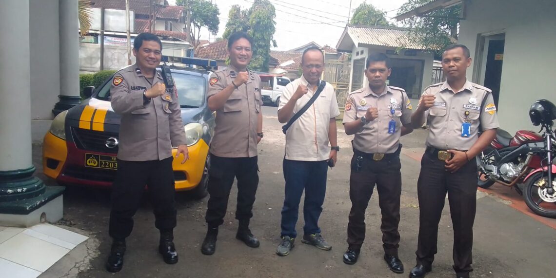 Anggota Samapta Polsek Warudoyong Laksanakan Patroli dialogis di Siang Hari Guna Antisipasi Gukamtibmas