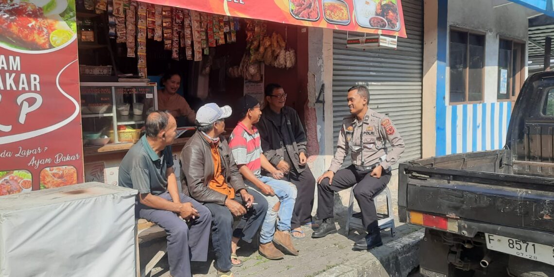 Unit lantas Polsek Warudoyong Polres Sukabumi Kota laksanakan Dikmas Lantas