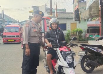 Sapa Warga,Unit Samapta Polsek Cisaat berikan Himbauan Kamtibmas