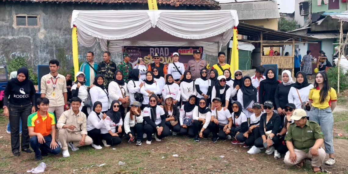 Personil Polsek Baros adakan giat pengamanan Road Show senam bersama SSC (Sukabumi Senam Club)