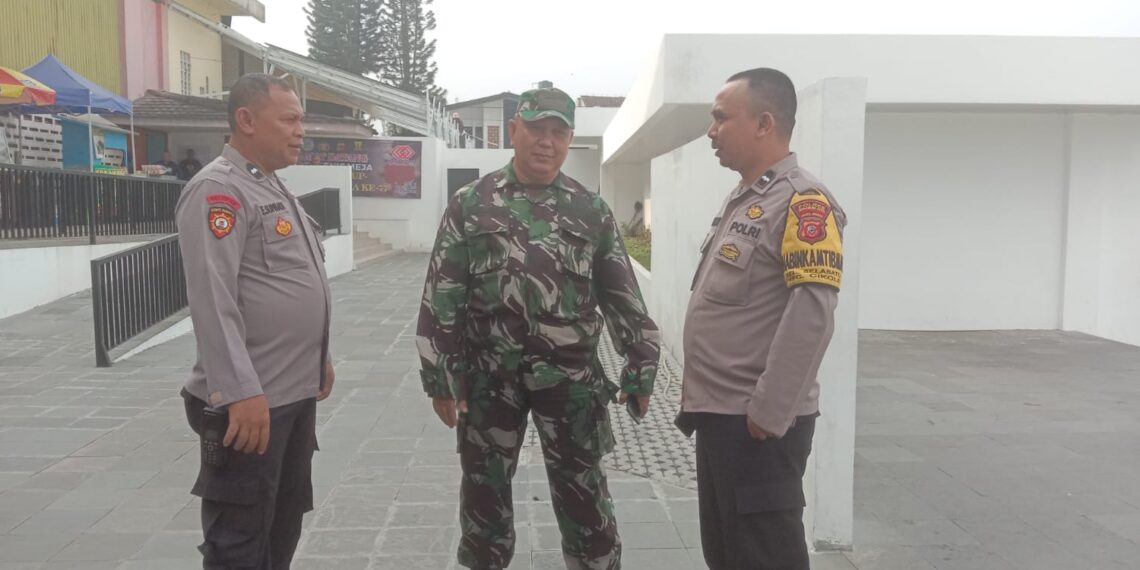 Bhabinkamtibmas Polsek Cikole Laksanakan Giat Patroli Sinergitas Bersama Babinsa