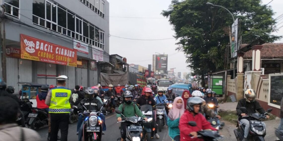 Gatur Lalin Pagi, Bentuk Pelayanan Unit Lantas Polsek Sukalarang Kepada Masyarakat