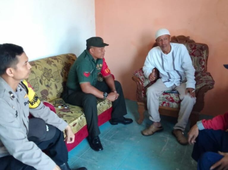 Sinergitas TNI-POLRI Bhabinkamtibmas dan Babinsa   Sambangi Warga Binaan.