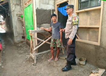 Kanit Binmas Sambangi Warga Sampaikan Pesan Kamtibmas