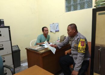 AKOMODIR KELUHAN DAN MASUKAN DARI WARGA, POLISI RW POLSEK CIDAUN SAMBANGI WARGANYA