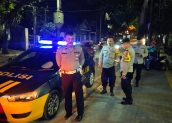 Berikan Rasa Aman, Polsek Cikole Laksanakan KRYD Antisipasi Malam Minggu