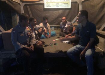 Cegah Pencurian, Bhabinkamtibmas Polsek Mande Ajak Masyarakat Tingkatkan Ronda Malam