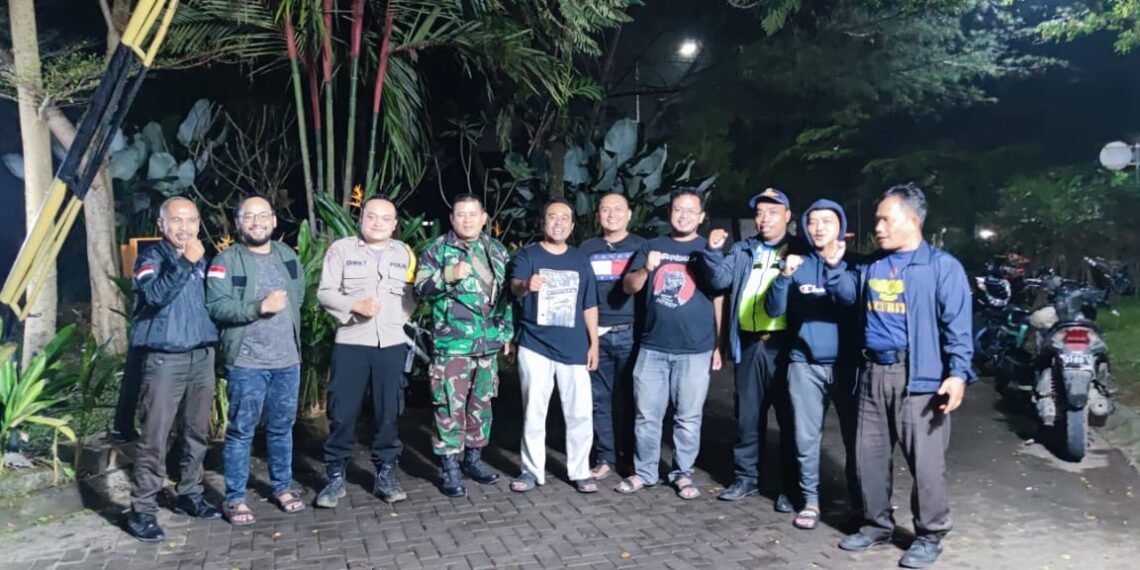Bhabinkamtibmas Sukaraja dan Babinsa Sukaraja  melaksanakan kegiatan Patroli bersama.