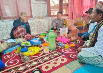 Bhabinkamtibmas Giatkan Kembali Warga Dalam Kegiatan Ronda Malam