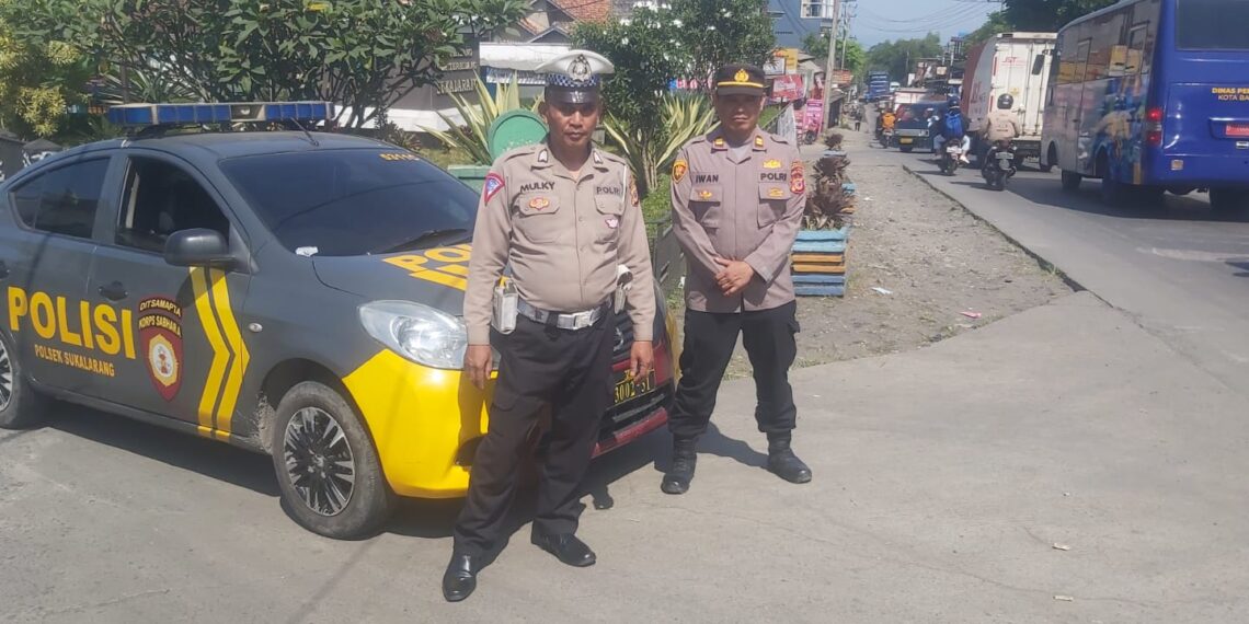 Patroli Siang Hari di Strong Poin Tugu Macan Sukalarang Dalam Rangka Long weekend idul Adha