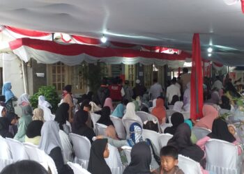 Anggota Polsek Warudoyong Amankan Kegiatan Haol Warga