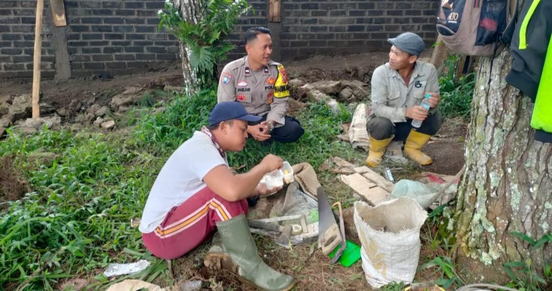 Aipda Teten Jaelani Bhabinkamtibmas Desa Nyalindung Polsek Cugenang Polres Cianjur Melaksanakan Kegiatan DDS