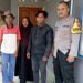 Dengarkan Aduan dan keluhan warga Bhabinkamtibmas Polsek Cisaat Komunikasi dengan Warga