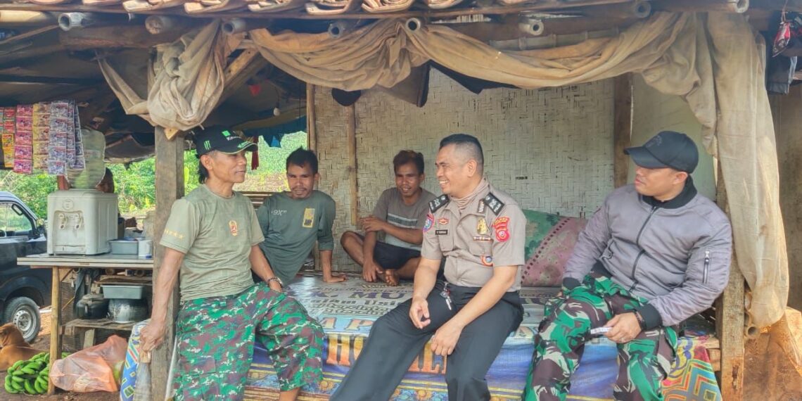 Tingkatkan Sinegritas, Babinsa dan Bhabinkamtibmas Sambangi Warga Binaan