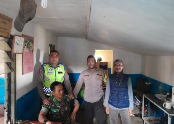 Sinergitas TNI – Polri , Bhabinkamtibmas Bersama Babinsa Melaksanakan Sambang Warga Binaan