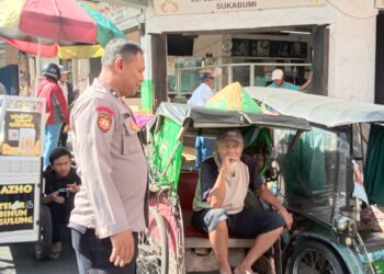 Unit Samapta Polsek Cikole Laksanakan Giat Dialogis Di Seputaran Jalan A. Yani
