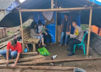 Bhabinkamtibmas Polsek Cugenang Polres Cianjur Lebih Dekat Dengan Masyarakat Lewat Sambang