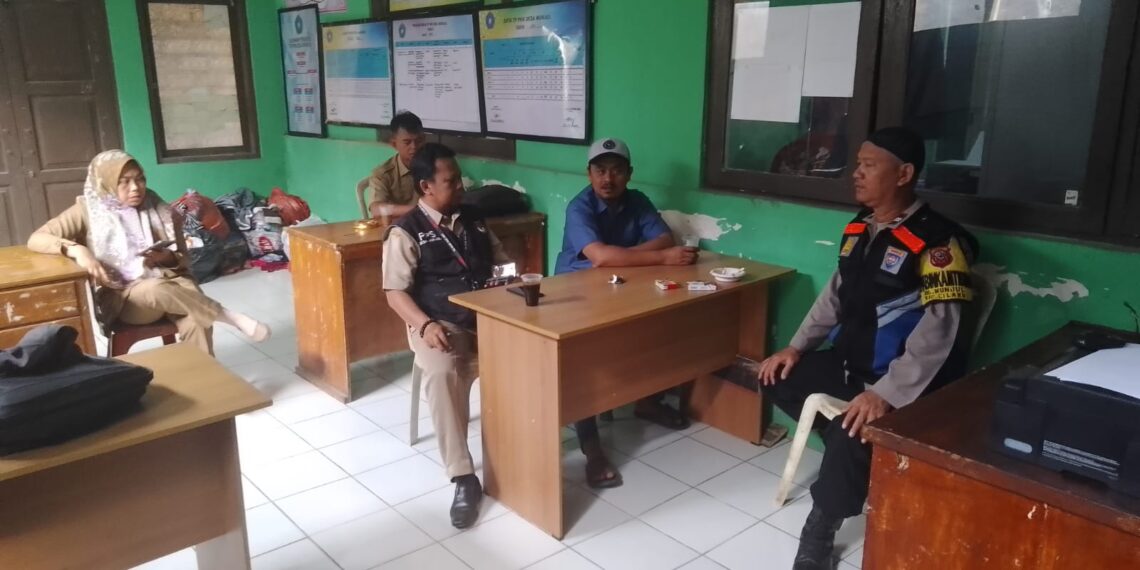 Silaturahmi Bhabinkamtibmas Dengan Kadus