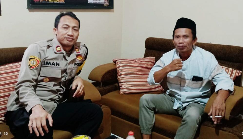Sambangi Tokoh Masyarakat, Kapolsek Gunungguruh, “Kita Terus Jalin Silaturahmi