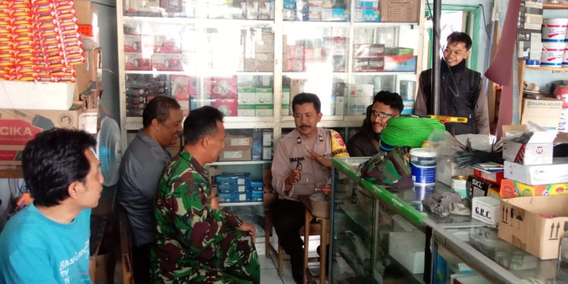 Sinergitas TNI-POLRI, sambangi warga kecamatan Lembursitu