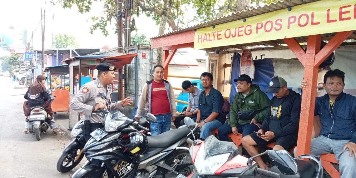 Sambangi Pangkalan Ojek, Patroli Samapta Berikan Himbauan Kamtibmas
