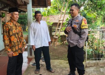Tingkatkan Silaturahmi, Bhabinkamtibmas Polsek Mande Sambangi Warga Binaan