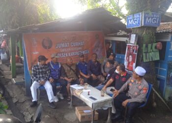Jum’at Curhat, Polsek Karangtengah dengan warga terminal rawabango