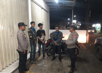 Polsek Mande Patroli ke Minimarket Antisipasi terjadinya C3