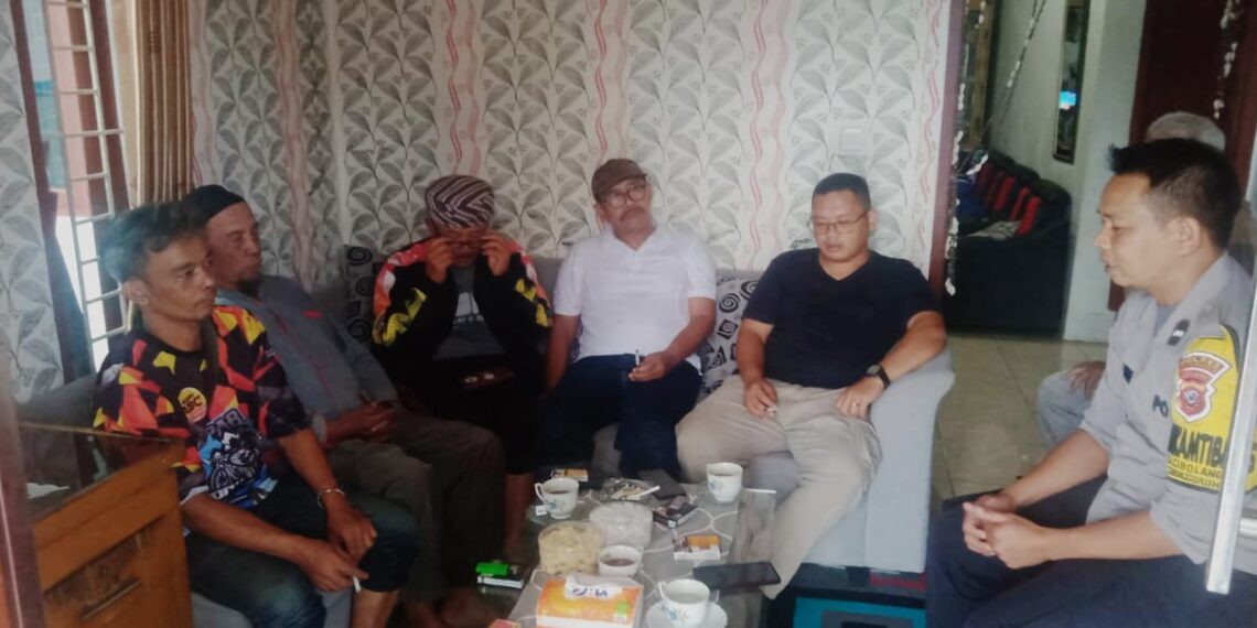 Bhabinkamtibmas Polsek Gunungguruh Sambangi Warga Berikan Himbauan Kamtibmas