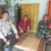 Sambangi Warga Bhabinkamtibmas dan Babinsa Sampaikan Imbauan Kamtibmas