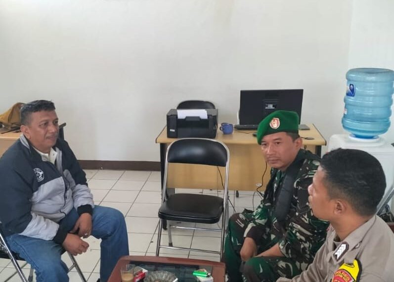 Sinirgitas TNI-POLRI Bhabinkamtibmas bersama Babinsa Kelurahan Tipar Sambang Warga Binaan.