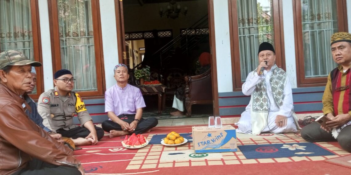 Tingkatkan Harkamtibmas Kapolsek Laksanakan Sambang Kepada Warga