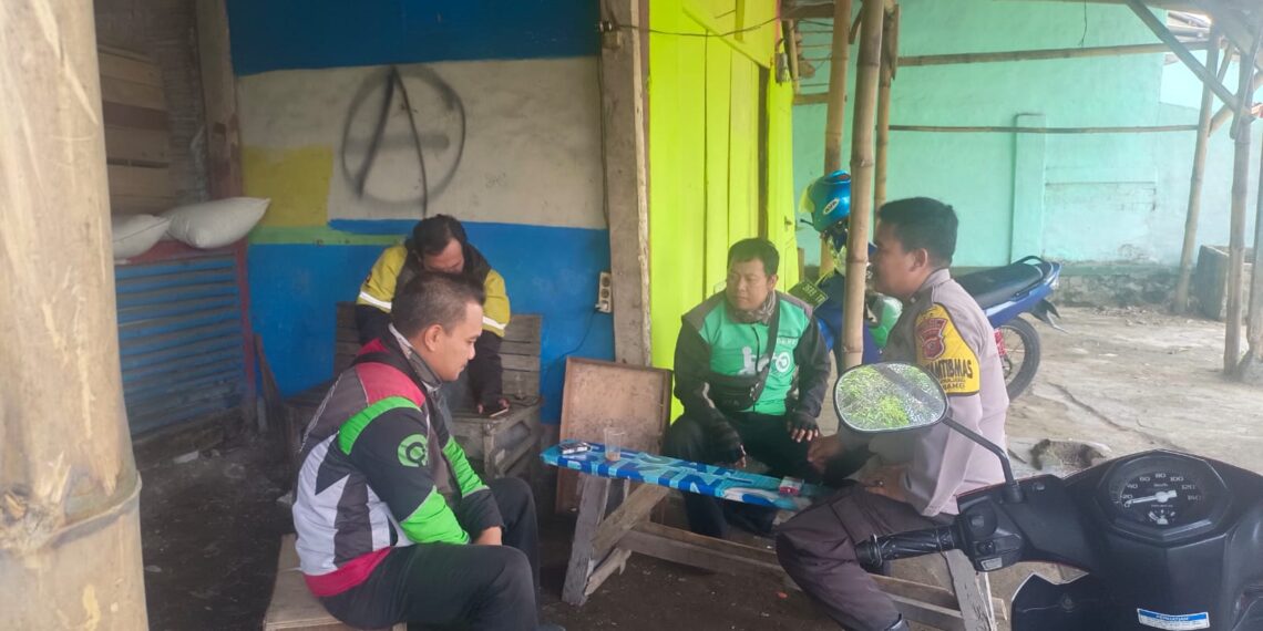 Bhabinkamtibmas Kel. Gedongpanjang Sambang warga Binaan.