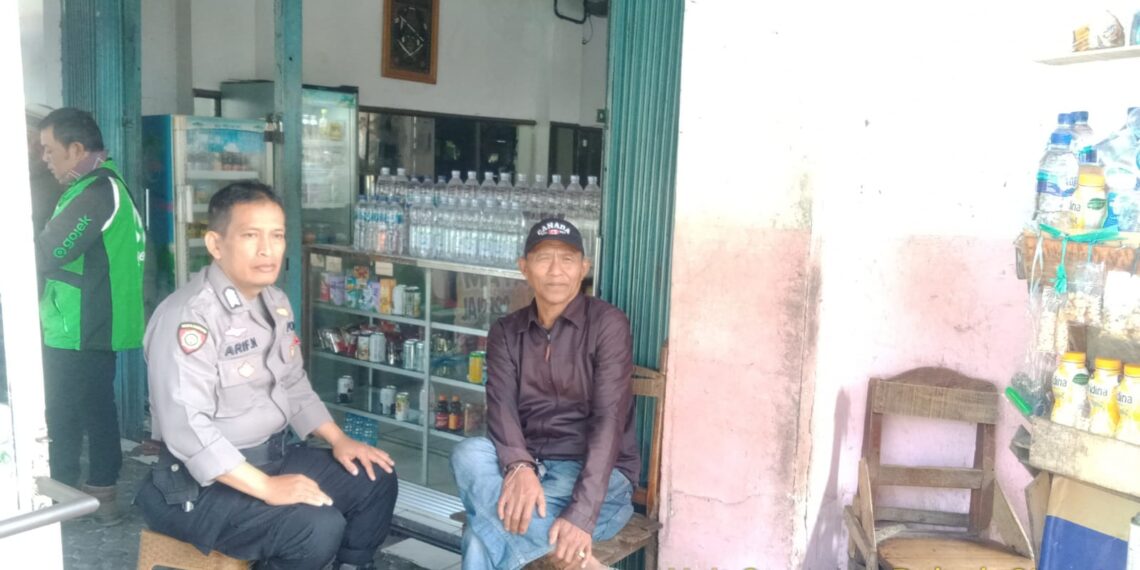 Patroli Dialogis Personel Unit  Samapta Polsek Cisaat Berikan Rasa Aman Masrakat