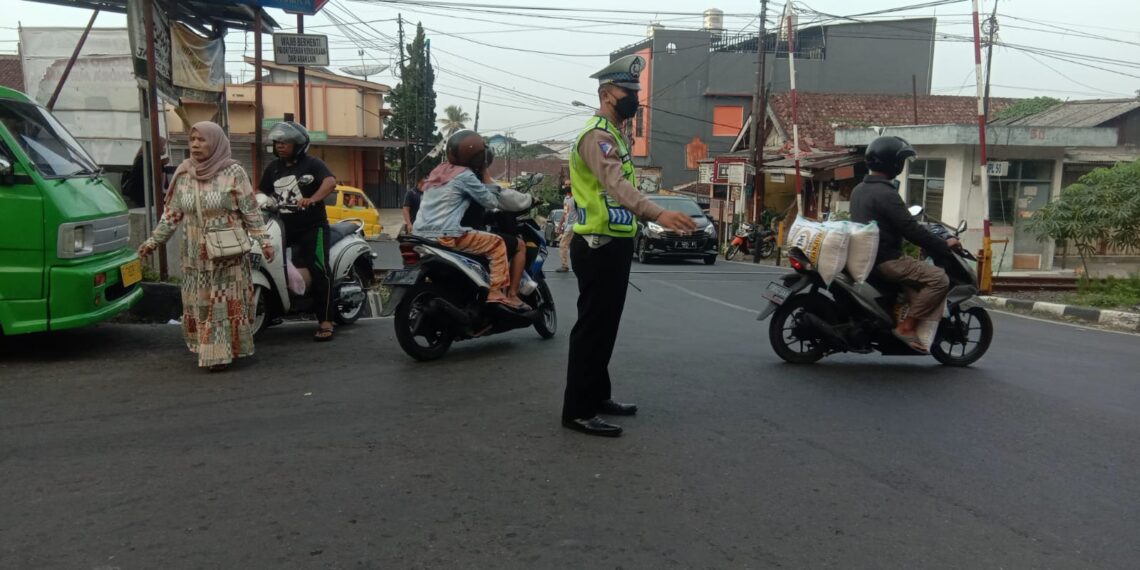 Polsek Warudoyong Lakukan Gatur Pagi, Bentuk Pelayanan kepada Masyarakat guna terciptanya Kamseltibcar Lantas