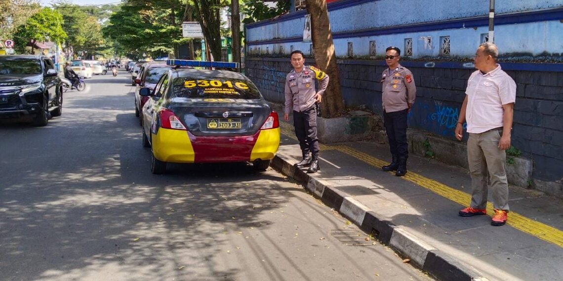 Unit Samapta Polsek Cikole Laksanakan Giat Patroli Dialogis