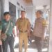Pererat Silaturahmi, Senergitas TNI – Polri Bhabinkamtibmas Polsek Sukalarang Sambang Ke Kantor Desa Binaan