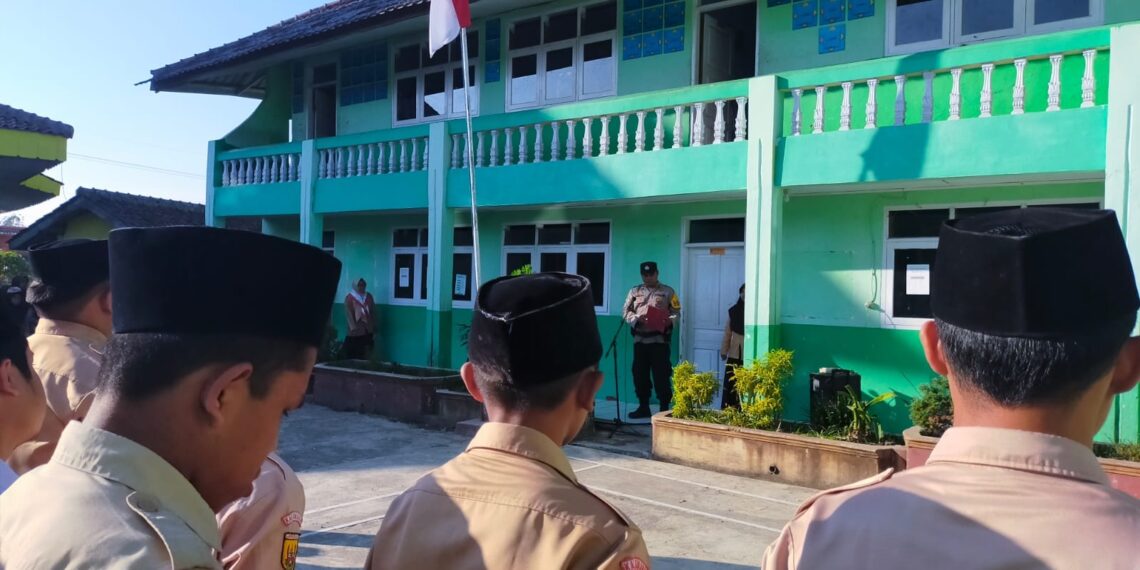 Polsek Sukaraja Menjadi Pembina Upacara Dalam Memperingati Hari Pramuka yang ke – 62 tahun 2023