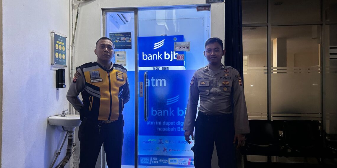 Patroli Perbankan,Polsek  Cisaat Cegah Gangguan Kamtibmas
