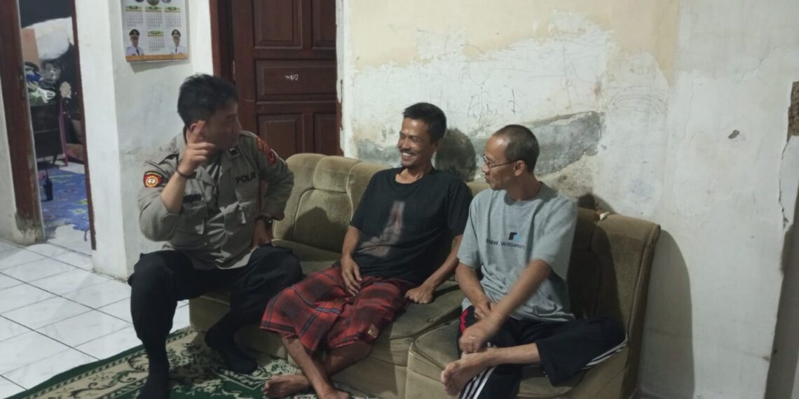 Ciptakan Rasa Aman, Anggota Samapta Polsek Warudoyong Laksanakan Patroli dialogis di Siang Hari