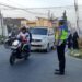 Bentuk Pelayanan Polsek Warudoyong Kepada Masyarakat Yang Akan Melaksanakan Aktifitas Di Pagi Hari Guna Memberikan Kelancaran Bagi Pengguna Jalan