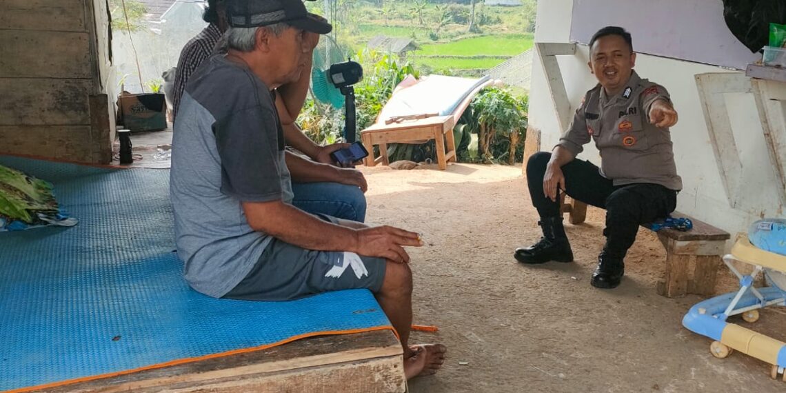 Polsek Kebon Pedes Laksanakan Dialogis Dengan Warga Masyarakat Sampaikan Himbauan Kamtibmas