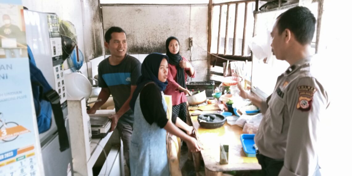 Jalin Silaturahmi ,Unit Samapta Polsek Cireunghas Laksanakan Sambang Kepada Warga